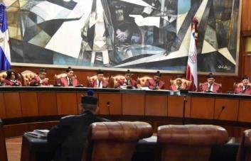 Policía deberá pagar RD.1 millones por incumplir sentencia